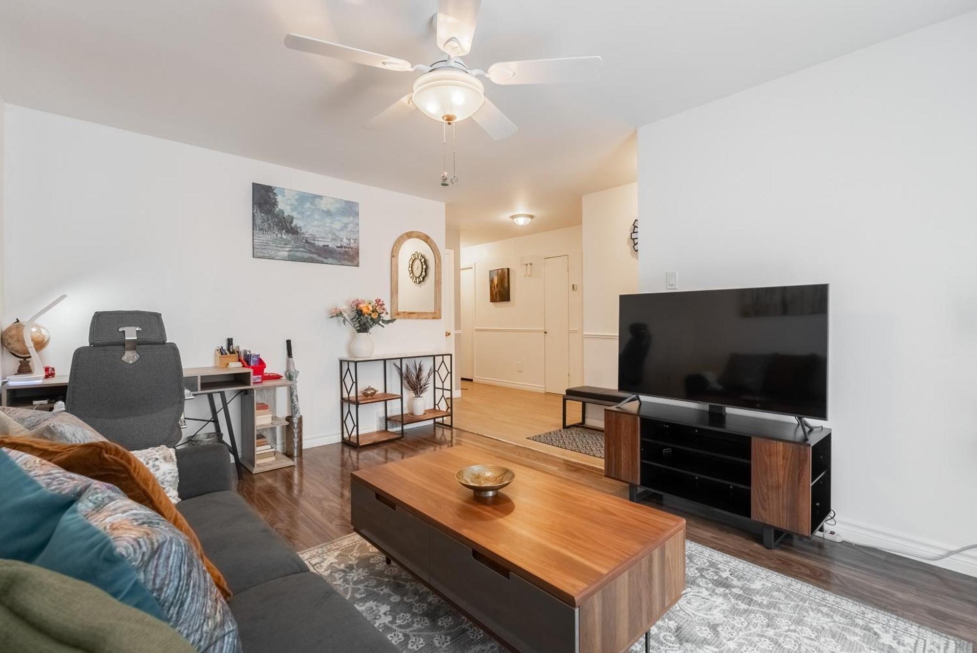 Comfortable Spacious House With Parking Brossard Kültér fotó