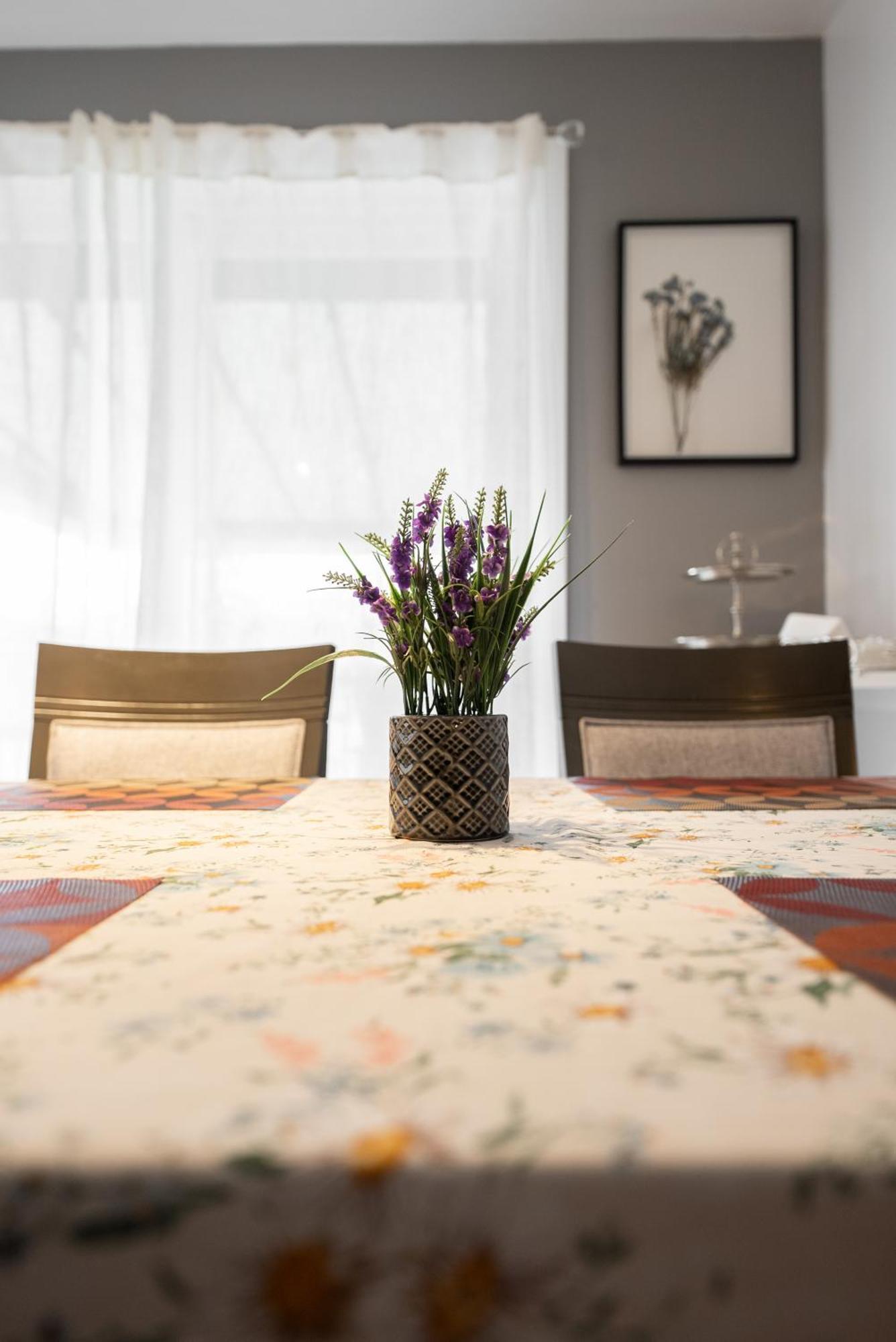 Comfortable Spacious House With Parking Brossard Kültér fotó