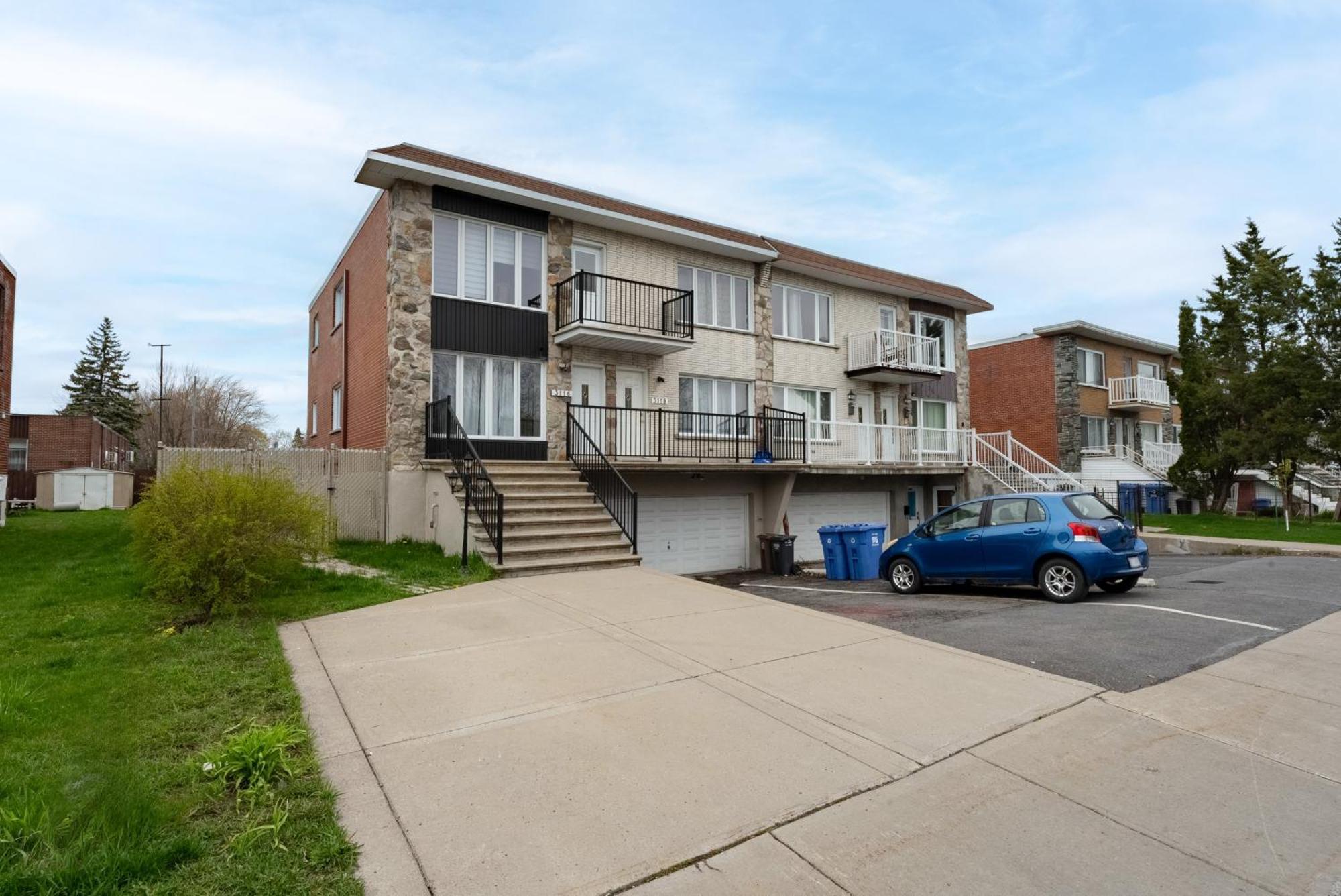 Comfortable Spacious House With Parking Brossard Kültér fotó